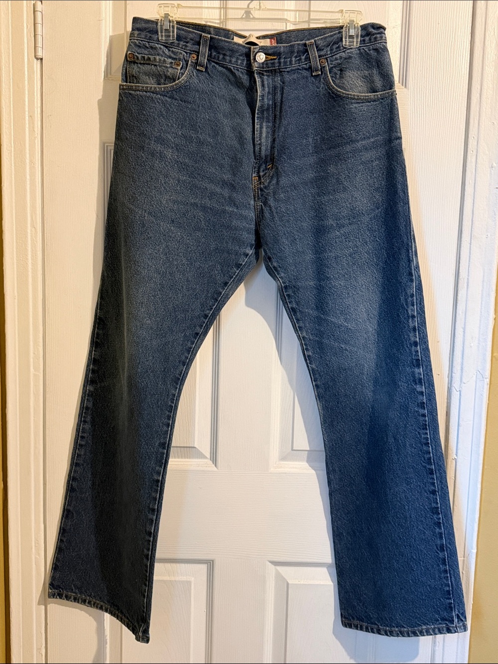 Vintage Levi's 38/32 Classic Men's Dark Blue Denim Jeans  - boot cut